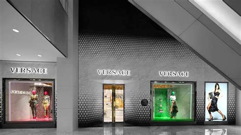 Versace China opens Beijing flagship 